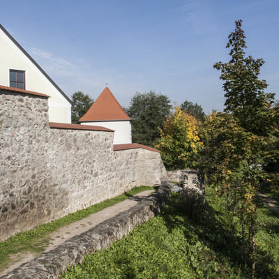 Sanierung der Stadtmauer mit Schiltenhilm