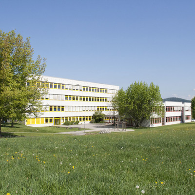 Haupt- und Grundschule Neunburg vorm Wald Innenhof
